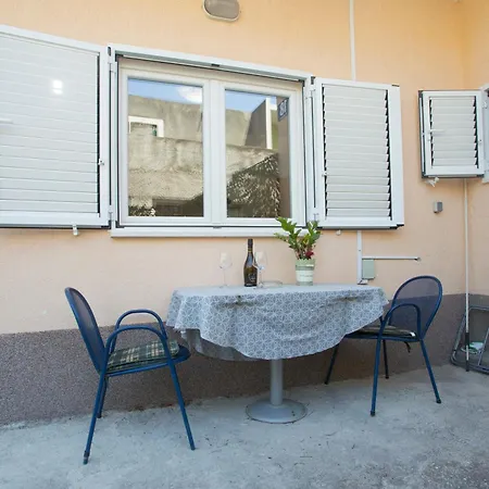 Apartman Adria *