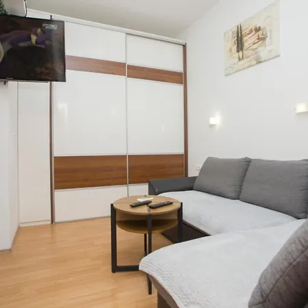 Apartman Adria *