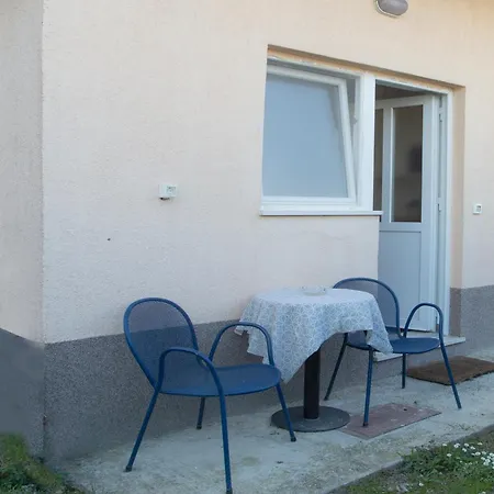 Adria Apartman *