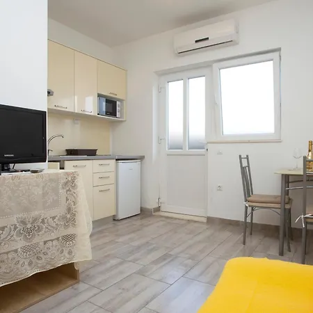 Apartament Adria *